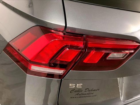 Used 2024 Volkswagen Tiguan SE FWD image 27