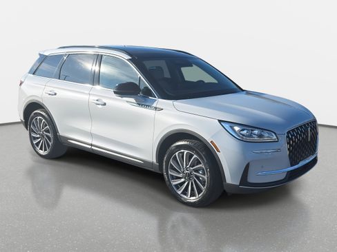 New 2026 Lincoln Corsair Reserve image 3