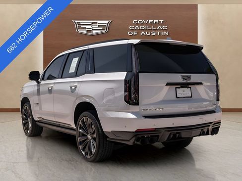 Certified 2025 Cadillac Escalade V AWD/4WD image 3