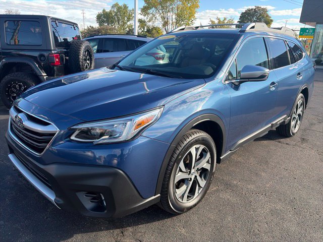 Used 2022 Subaru Outback Touring XT AWD/4WD image 1