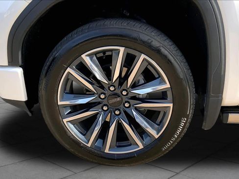 Used 2020 GMC Sierra 1500 Denali w/ Denali Ultimate Package image 11