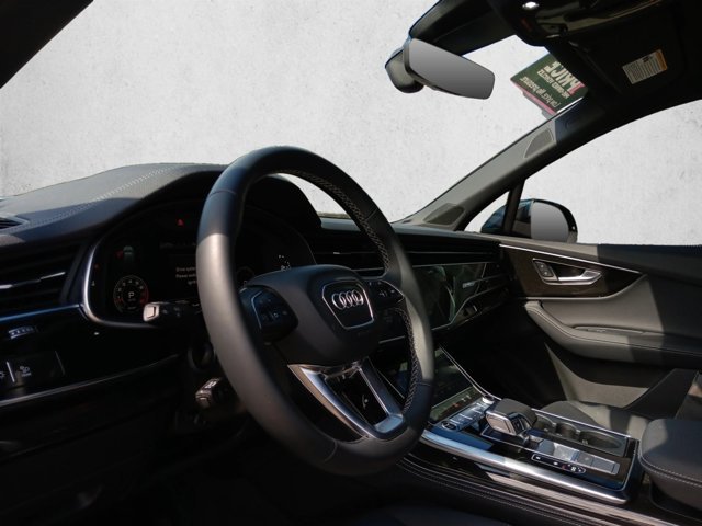 Used 2026 Audi Q7 3.0T Premium Plus AWD/4WD image 10