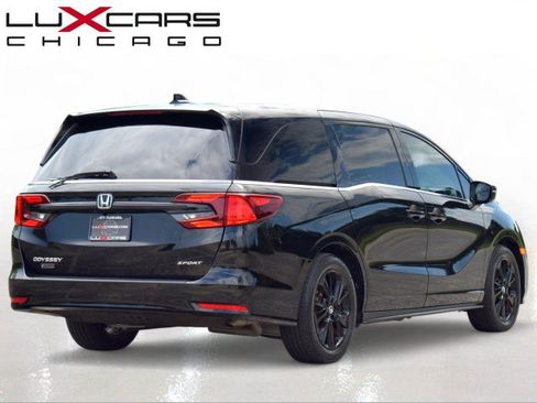 Used 2023 Honda Odyssey Sport image 11
