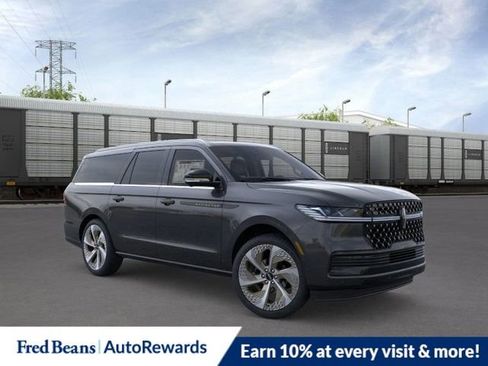 New 2026 Lincoln Navigator L Black Label AWD/4WD image 7