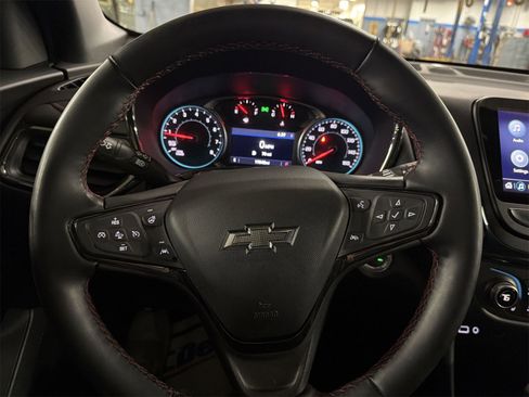 Used 2023 Chevrolet Equinox RS image 14