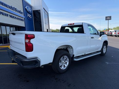 Used 2025 Chevrolet Silverado 1500 W/T RWD image 9