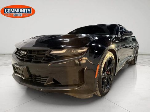 Used 2021 Chevrolet Camaro LT w/ Technology Package image 1