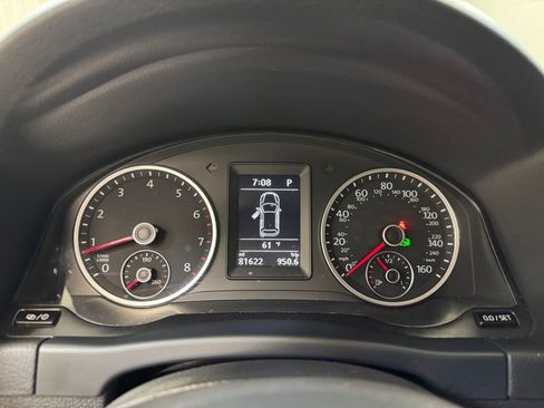 Used 2018 Volkswagen Tiguan Limited AWD/4WD image 30