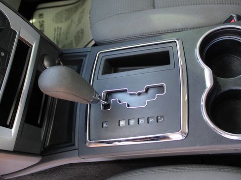 Used 2009 Dodge Charger SXT image 23