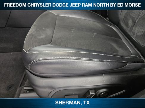 Used 2022 Jeep Grand Cherokee L Laredo AWD/4WD image 19