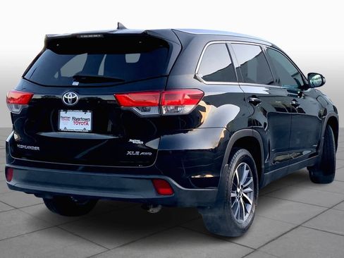 Used 2019 Toyota Highlander XLE AWD/4WD image 13