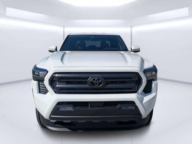 Used 2026 Toyota Tacoma SR5 AWD/4WD image 8
