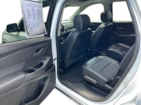 Used 2021 Chevrolet Traverse High Country AWD/4WD image 25