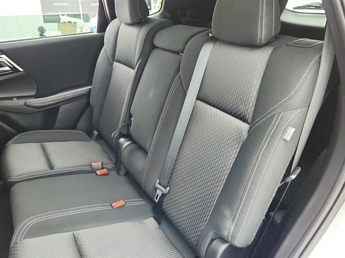 Used 2022 Mitsubishi Outlander ES FWD image 38