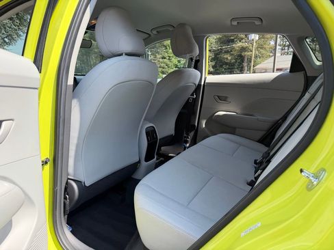 Used 2024 Hyundai Kona SEL image 30