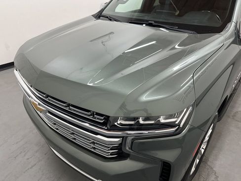 Used 2023 Chevrolet Suburban Premier image 21