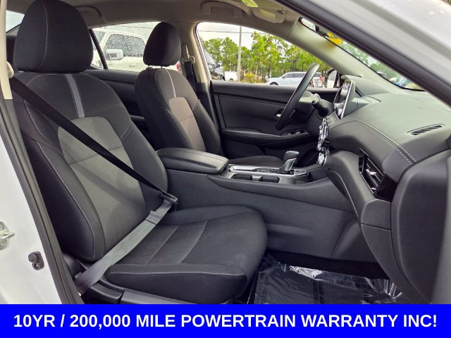 Used 2024 Nissan Sentra SV FWD image 18