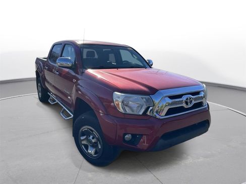 Used 2015 Toyota Tacoma PreRunner image 8
