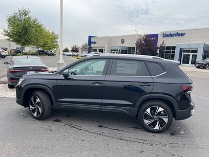New 2025 Volkswagen Taos SE