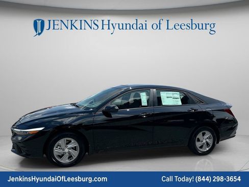 New 2026 Hyundai Elantra SE FWD image 10
