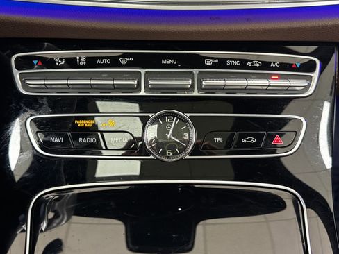 Used 2017 Mercedes-Benz E 300 4MATIC image 24