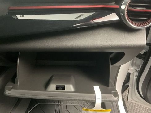 New 2026 Chevrolet Trax RS w/ Driver Confidence Package FWD image 24