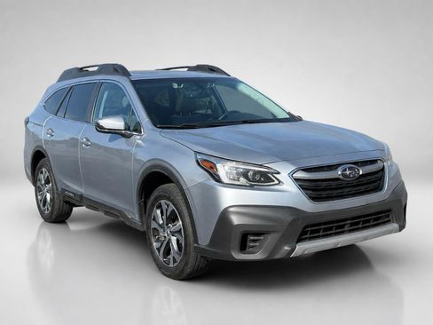 Used 2022 Subaru Outback Limited AWD/4WD image 9