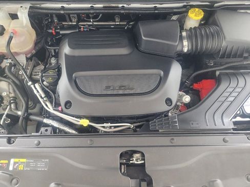Used 2024 Chrysler Voyager LX FWD image 30