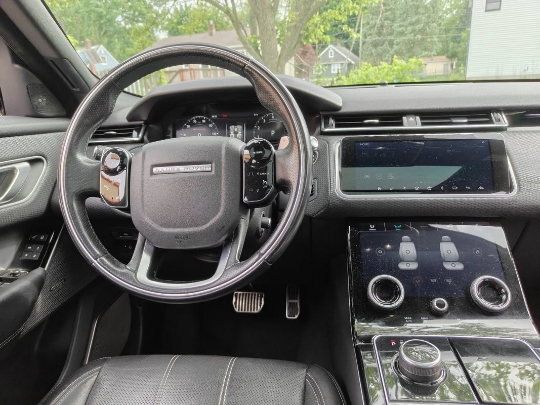 Used 2018 Land Rover Range Rover Velar R-Dynamic SE AWD/4WD image 29