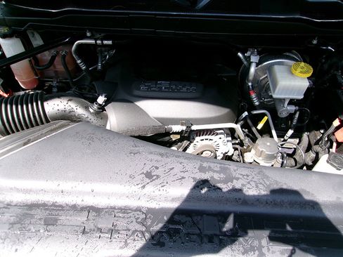 Used 2021 RAM 2500 Big Horn w/ Level B Equipment Group AWD/4WD image 11