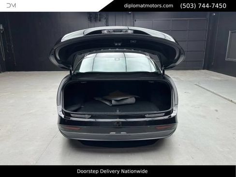 Used 2024 Lucid Air Touring AWD/4WD image 40