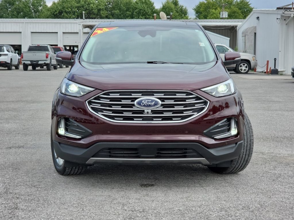 Used 2024 Ford Edge Titanium w/ Equipment Group 301A AWD/4WD image 2