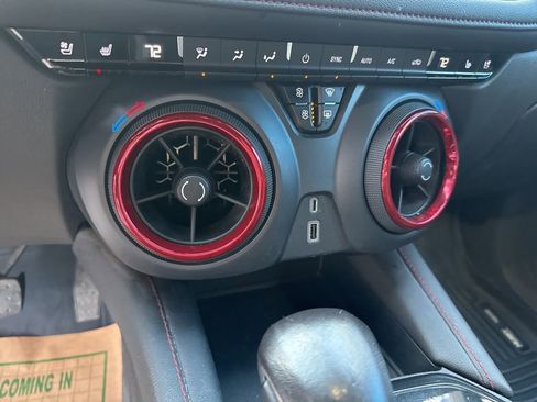 Used 2022 Chevrolet Blazer RS w/ Enhanced Convenience Package image 25