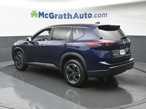 Used 2025 Nissan Rogue SV AWD/4WD image 25