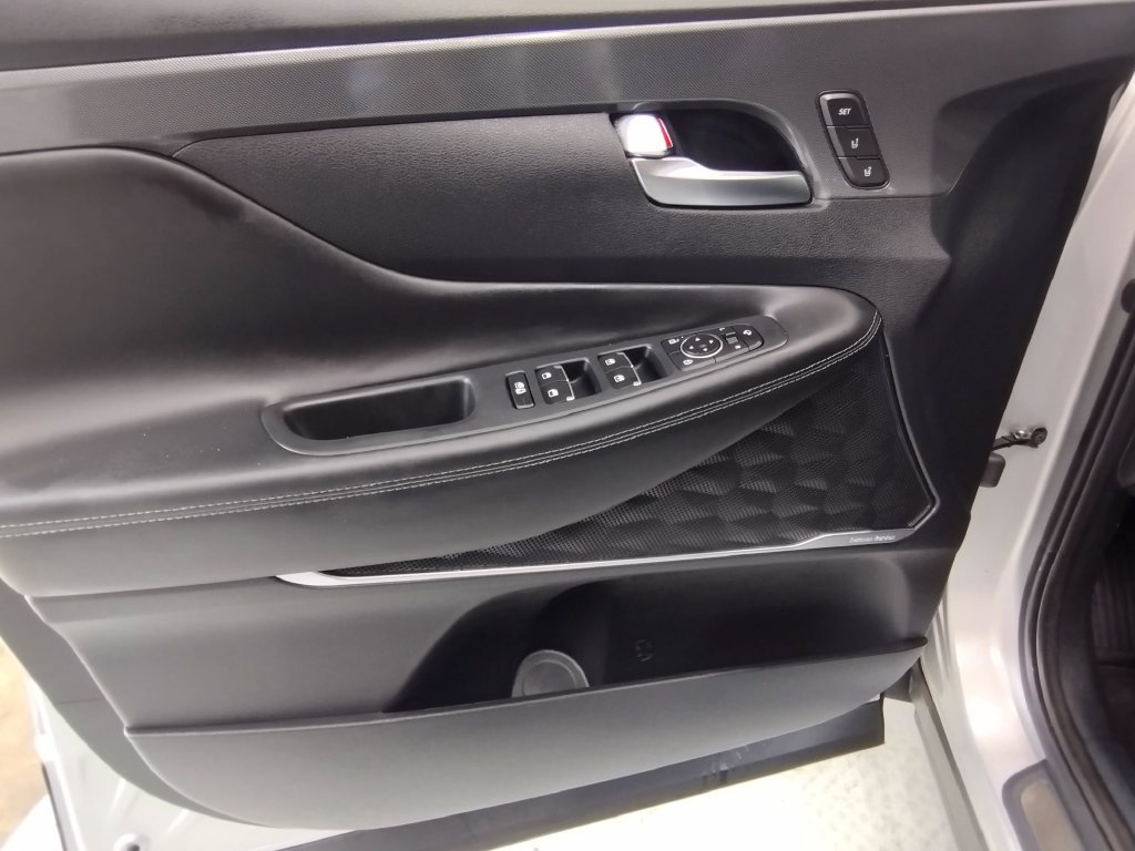 Certified 2023 Hyundai Santa Fe Limited AWD/4WD image 22
