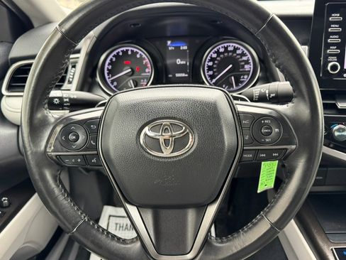 Used 2024 Toyota Camry SE image 14