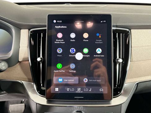 New 2026 Volvo XC90 T8 Plus image 13