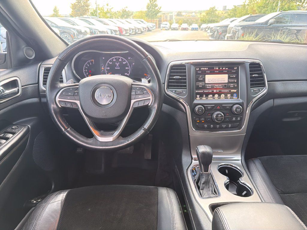 Used 2017 Jeep Grand Cherokee Altitude AWD/4WD image 29