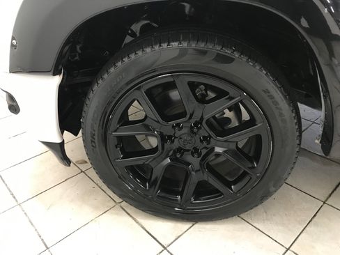 Used 2023 RAM 1500 Laramie RWD image 7