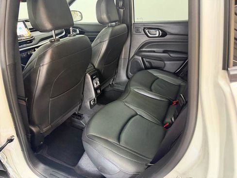 Certified 2023 Jeep Compass High Altitude AWD/4WD image 32