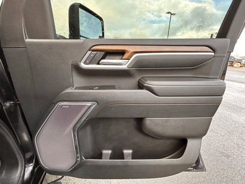 Used 2025 Chevrolet Silverado 3500 High Country w/ Technology Package image 43