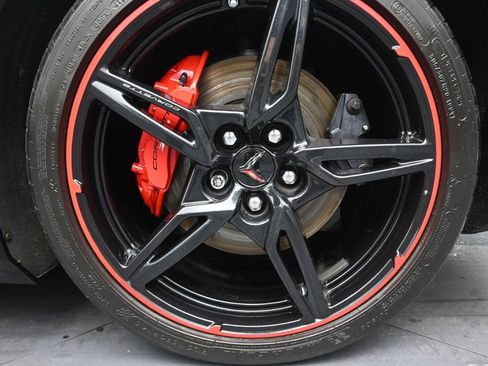 Used 2022 Chevrolet Corvette Stingray Premium Conv w/ Z51 Performance Package RWD image 10