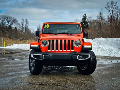 Used 2018 Jeep Wrangler Unlimited Sahara image 8