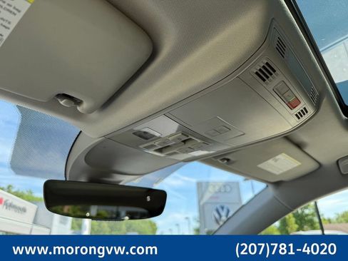 Used 2023 Volkswagen Taos SE w/ Panoramic Sunroof Package AWD/4WD image 37