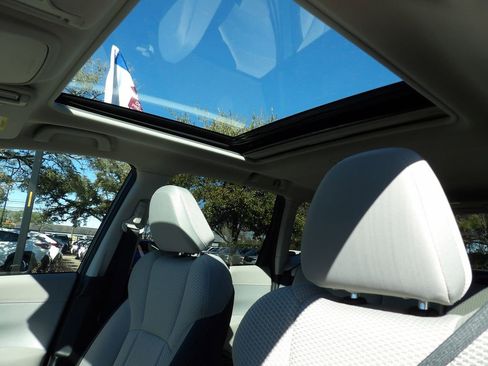 Used 2024 Subaru Forester Premium image 16