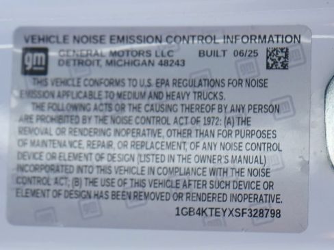 Used 2025 Chevrolet Silverado 3500 LT w/ Convenience Package AWD/4WD image 38
