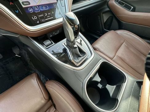 Certified 2022 Subaru Outback Touring AWD/4WD image 21
