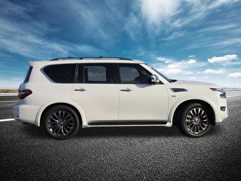 Used 2022 Nissan Armada Platinum w/ Captain's Chairs Package RWD image 22