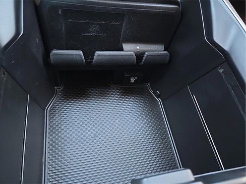 Used 2021 RAM 1500 Limited image 15