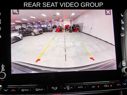 Used 2023 Jeep Grand Wagoneer Series III w/ Rear Seat Video Group 1 AWD/4WD image 31